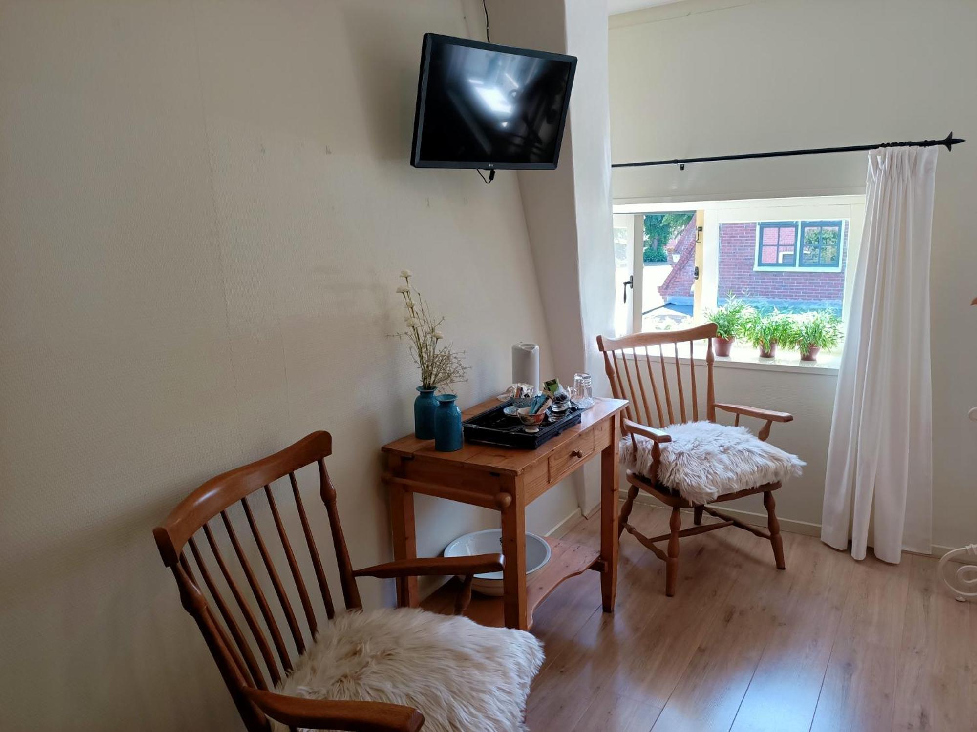 본테이지 Bij De Friesche Poort B&B 객실 사진