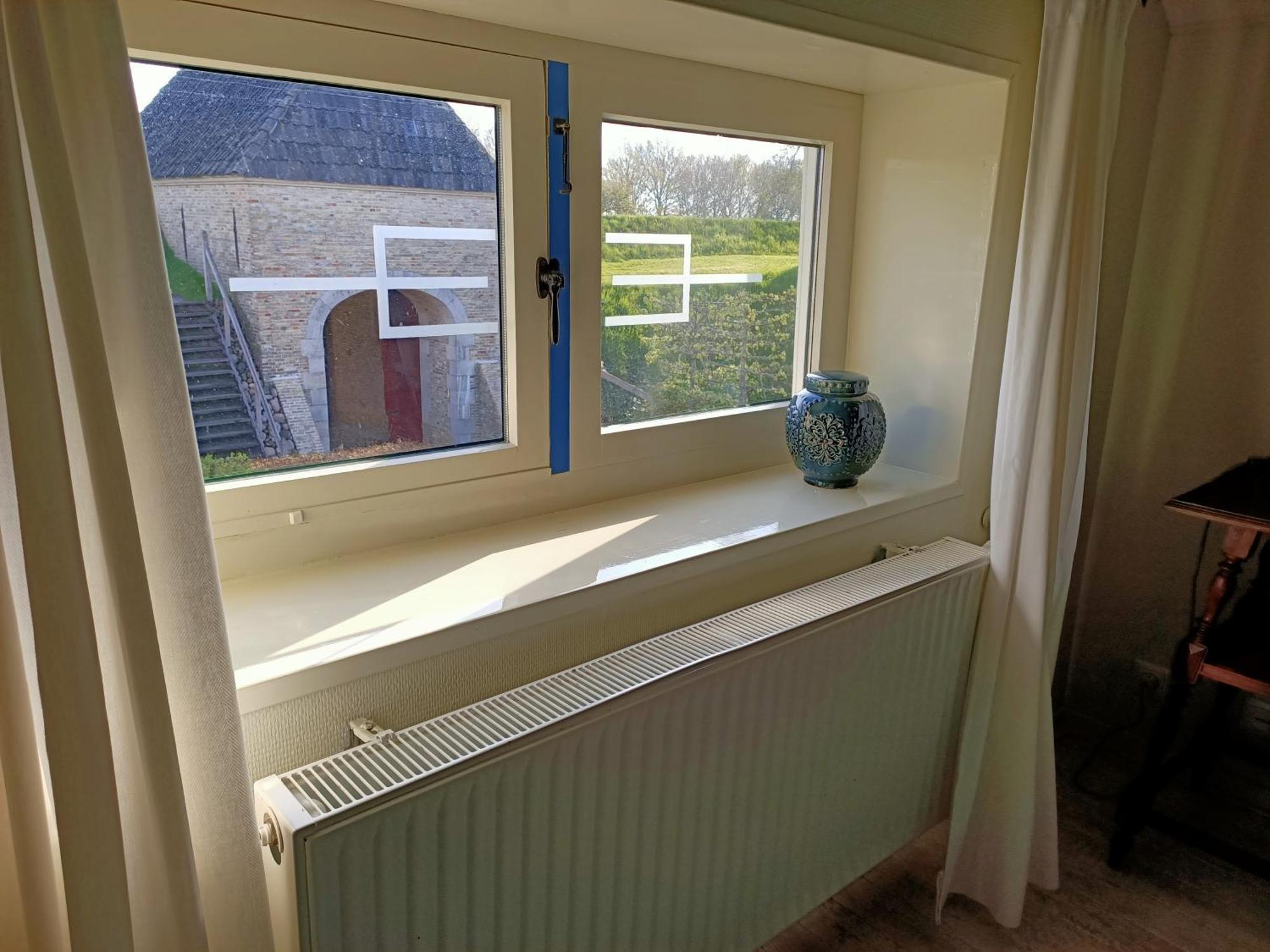 본테이지 Bij De Friesche Poort B&B 객실 사진