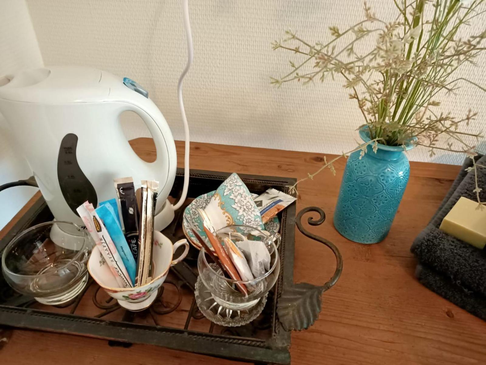 본테이지 Bij De Friesche Poort B&B 객실 사진